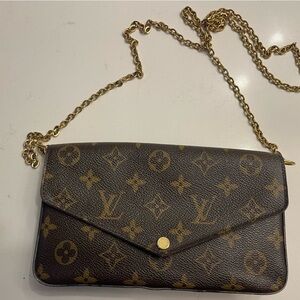 Louis Vuitton Gold Chain Monogram pochette Clutch